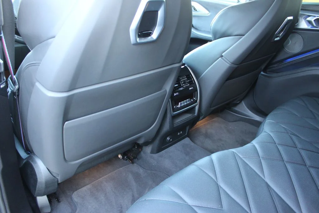 2023 BMW XM Base - Photo 46