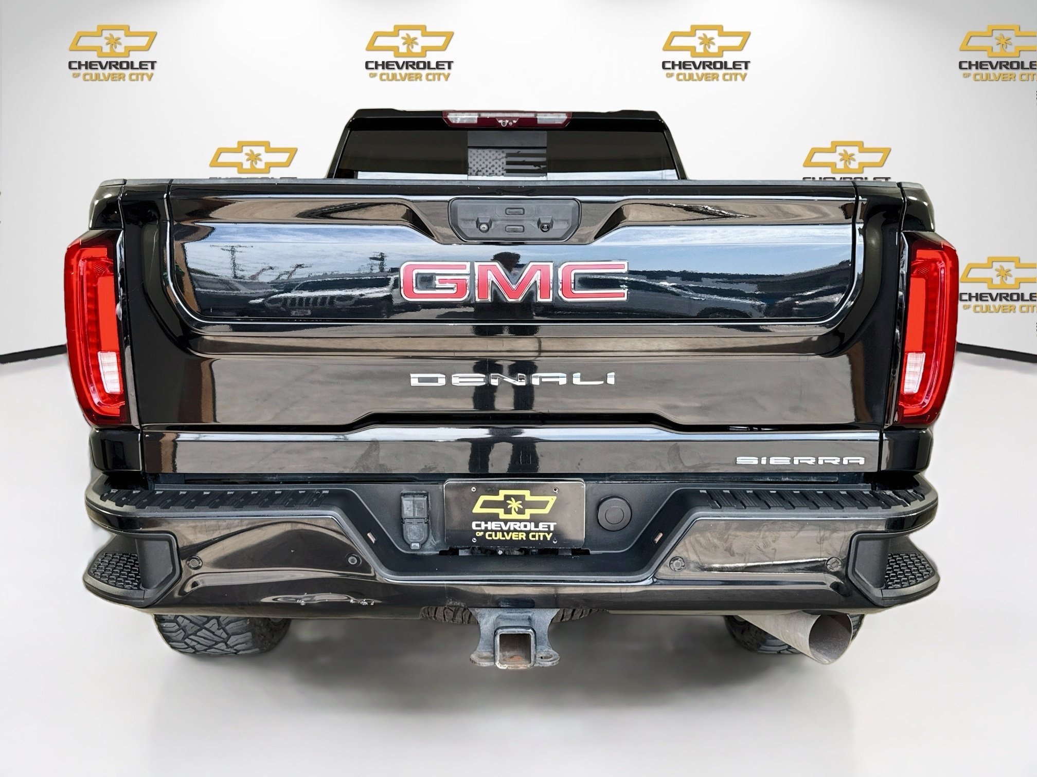 Used 2022 Ebony Twilight Metallic GMC Denali image 7