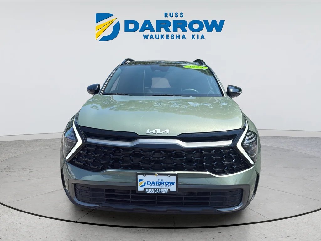 Used 2024 Green Kia X-Line image 8