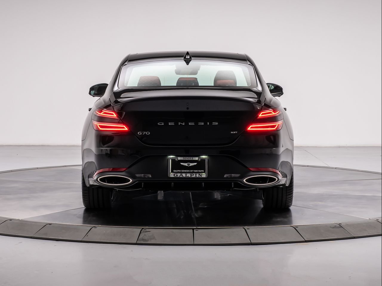 New 2026 Vik Black Genesis 3.3T SPORT PRESTIGE image 4