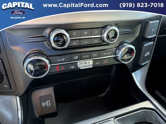 Used 2023  Ford XLT image 28