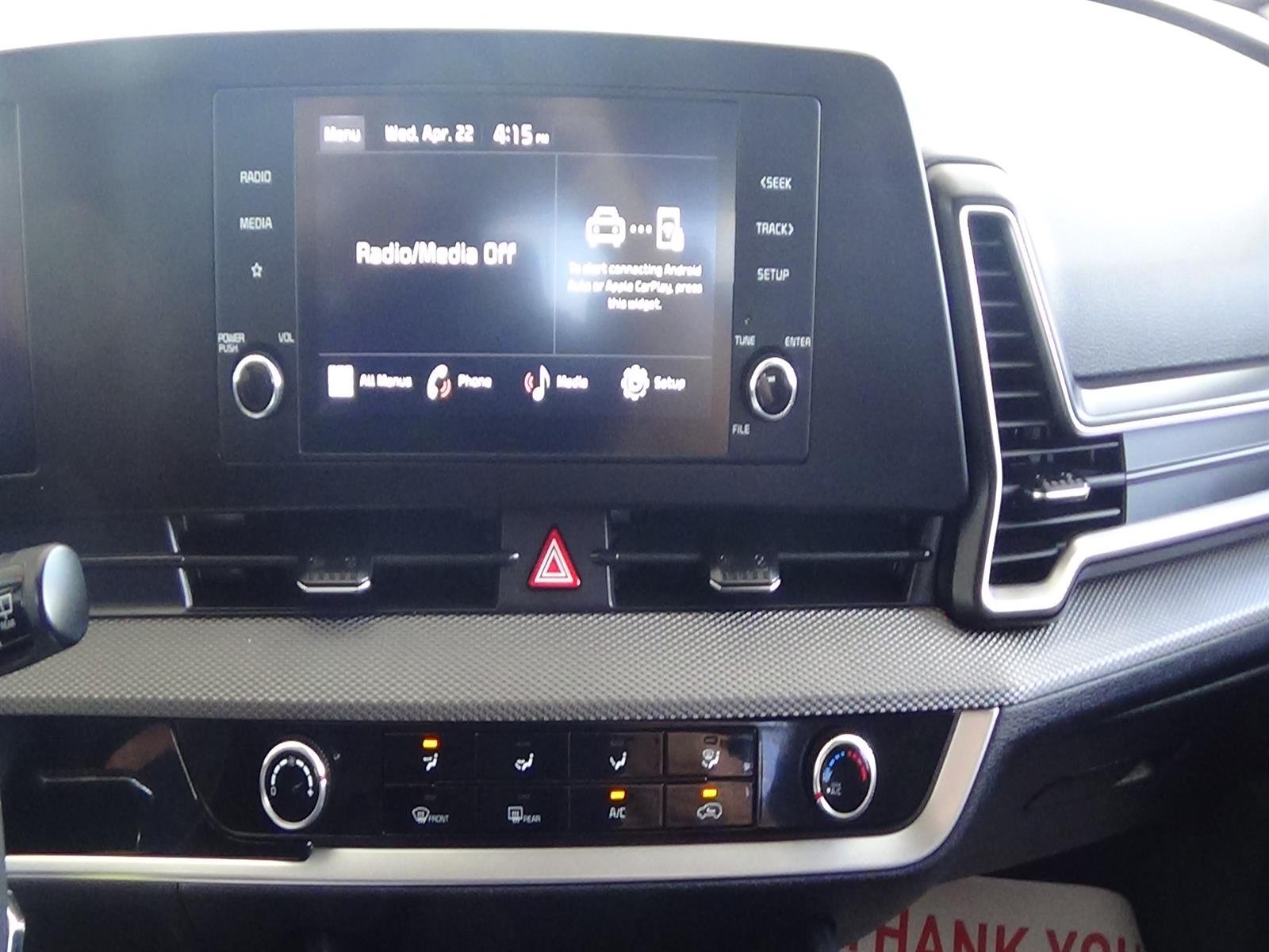 Certified Used 2025 Glacial White Pearl (gwp) Kia LX image 24