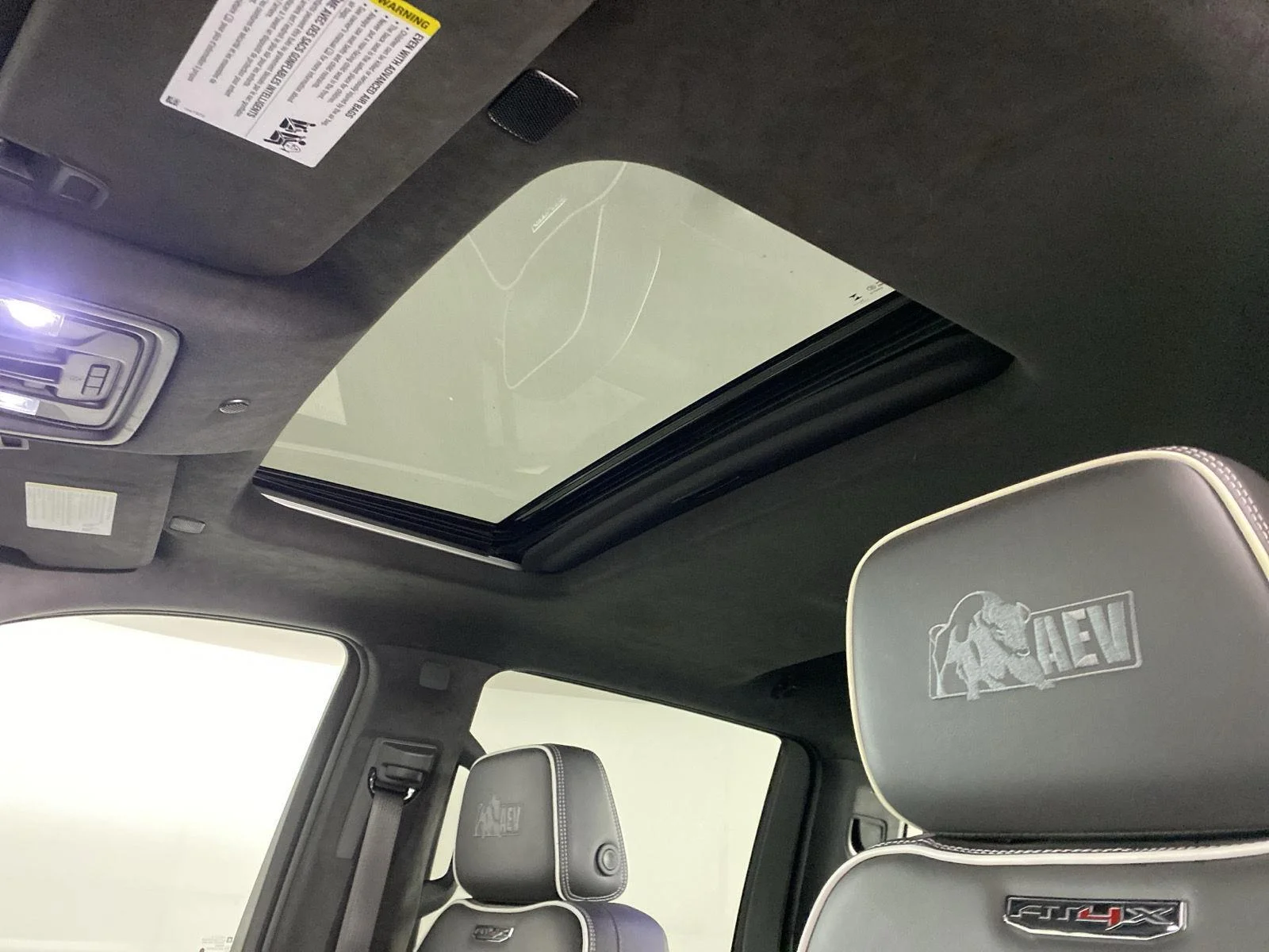 Used 2025 Onyx Black GMC AT4X image 25