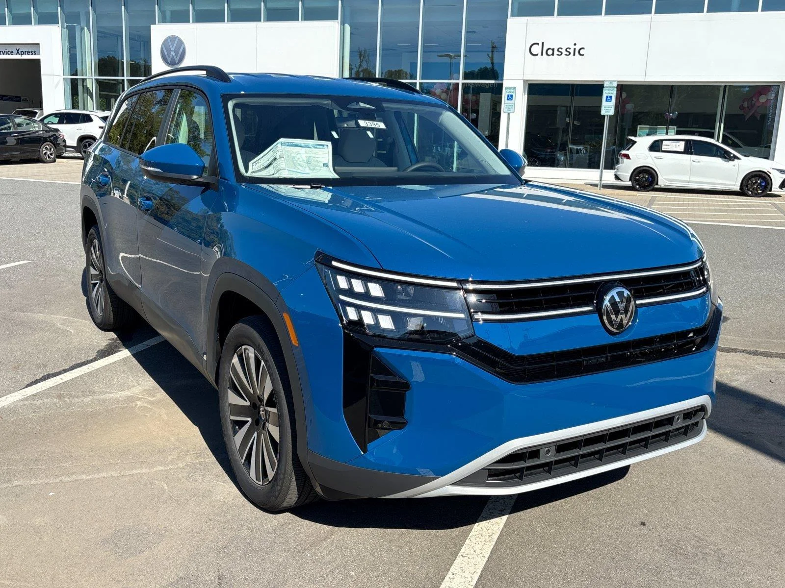 New 2027 Mountain Lake Blue Metallic Volkswagen SE w/Technology image 7