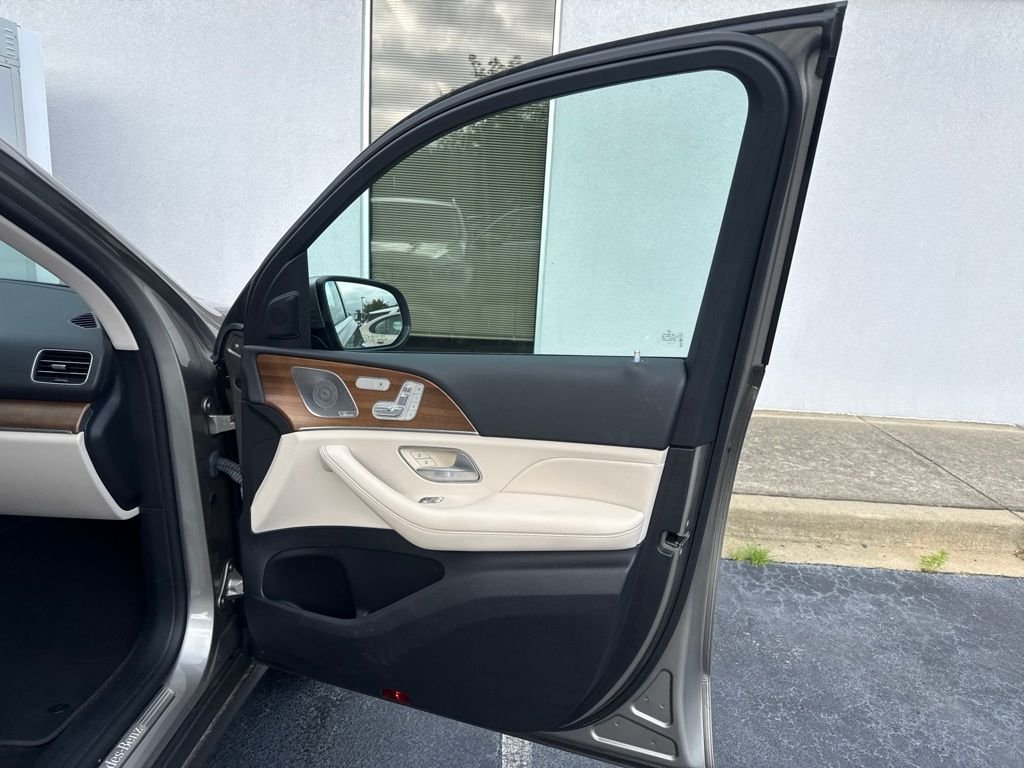 Used 2021 Silver Mercedes-Benz GLE 350 image 30
