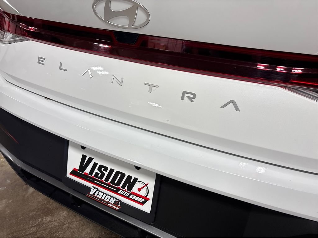 Certified Used 2025 White Hyundai SE image 14