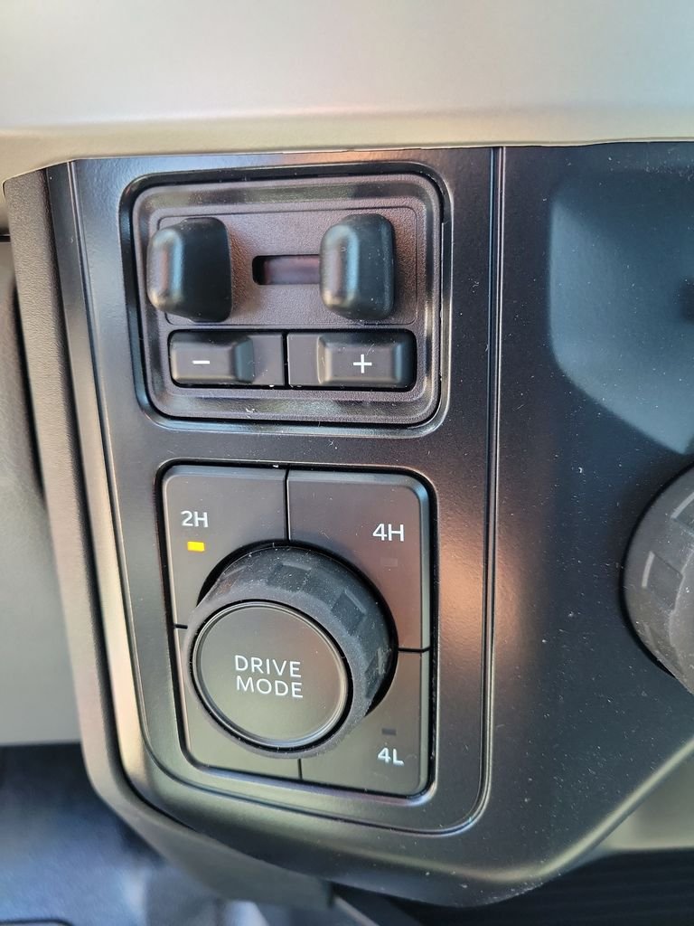 New 2026 Oxford White Ford F-450® XL image 24