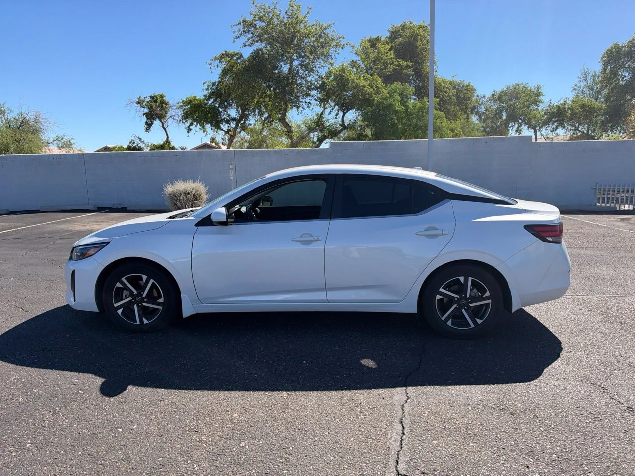 Used 2024 Aspen White Tricoat Nissan SV image 7