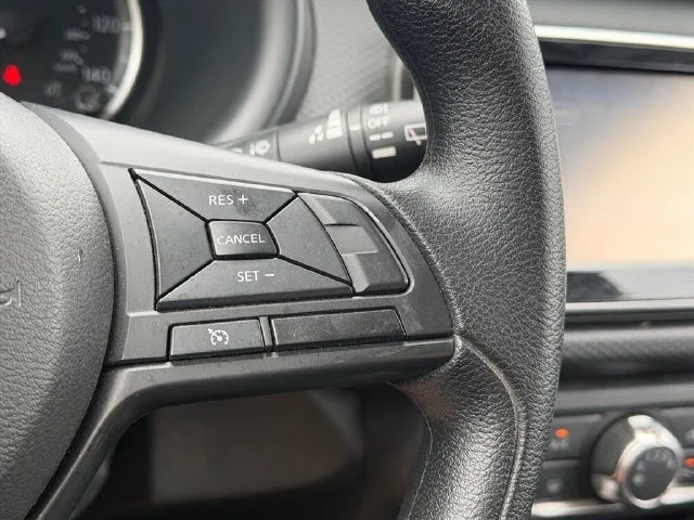 Used 2025 Gray Nissan S image 21
