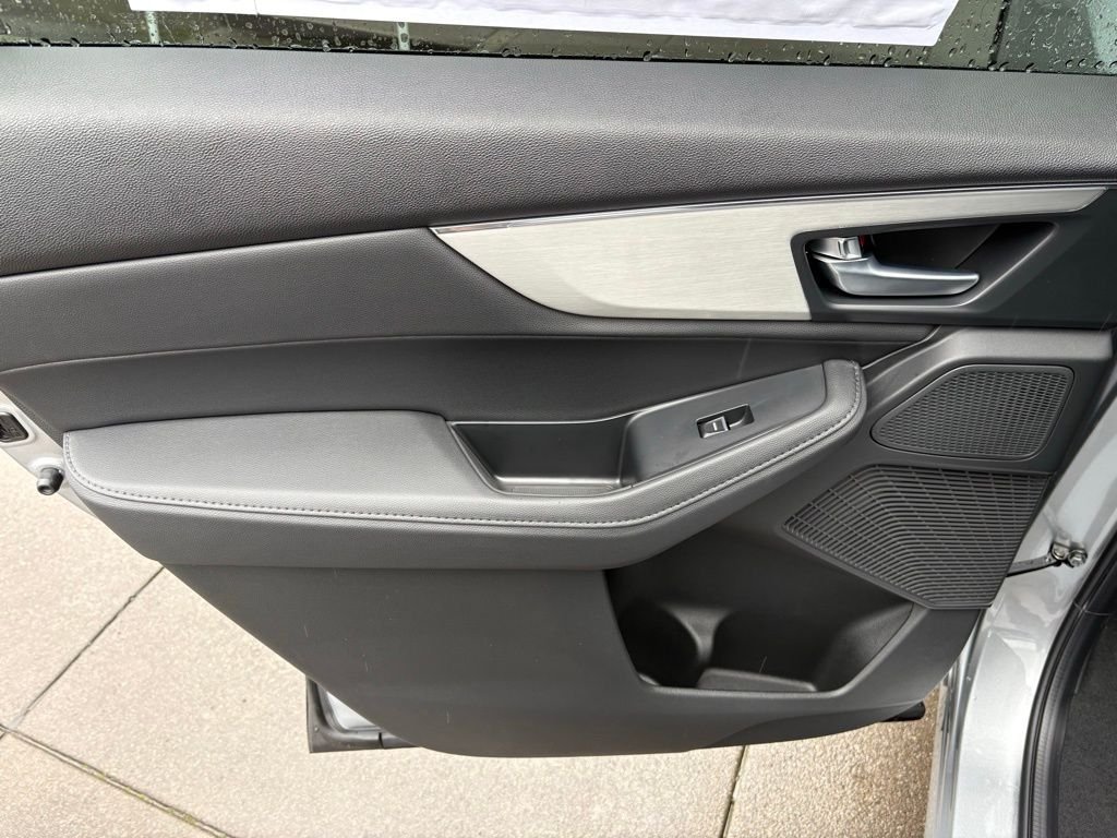 New 2026 Solar Silver Metallic Acura Base image 13