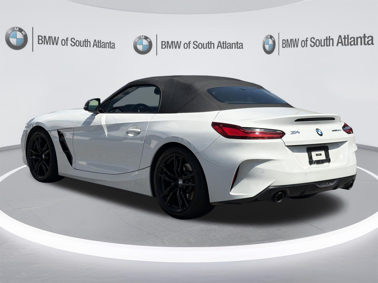 Used 2024 Alpine White BMW sDrive30i image 20
