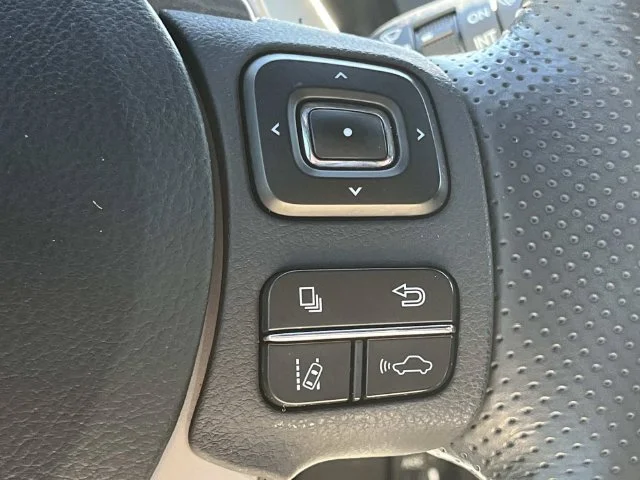 Used 2019 Black Lexus 300 F Sport image 34