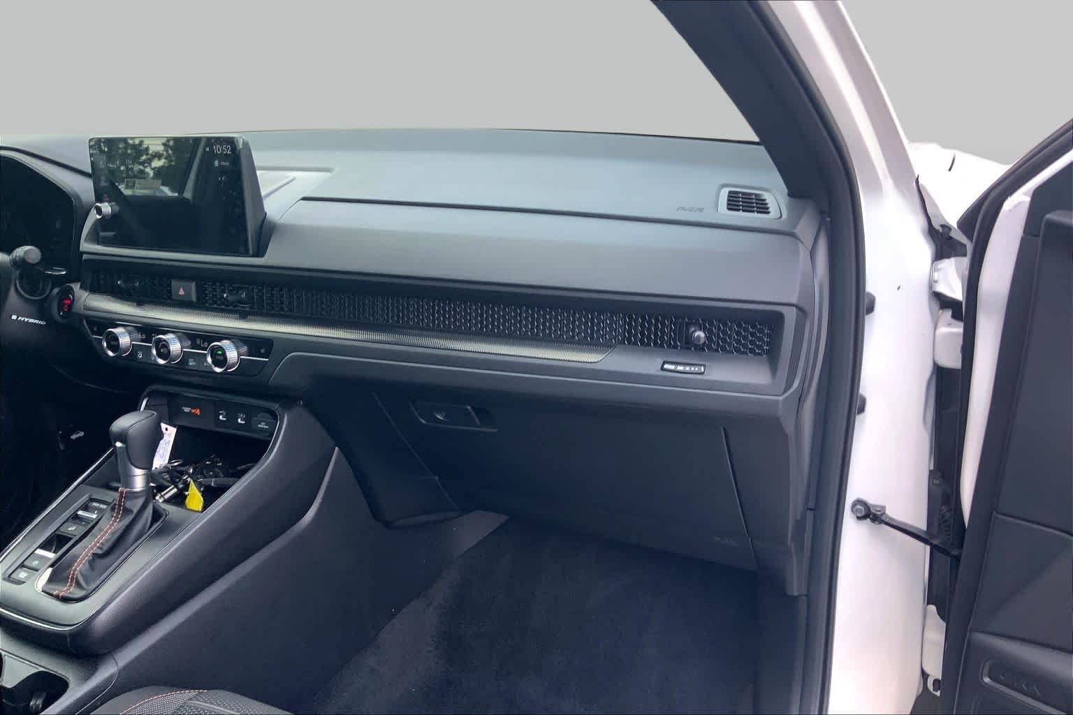 Used 2026 Platinum White Pearl Honda Sport image 18