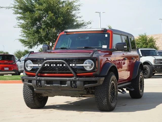 Used 2023 Red Ford Wildtrak image 3