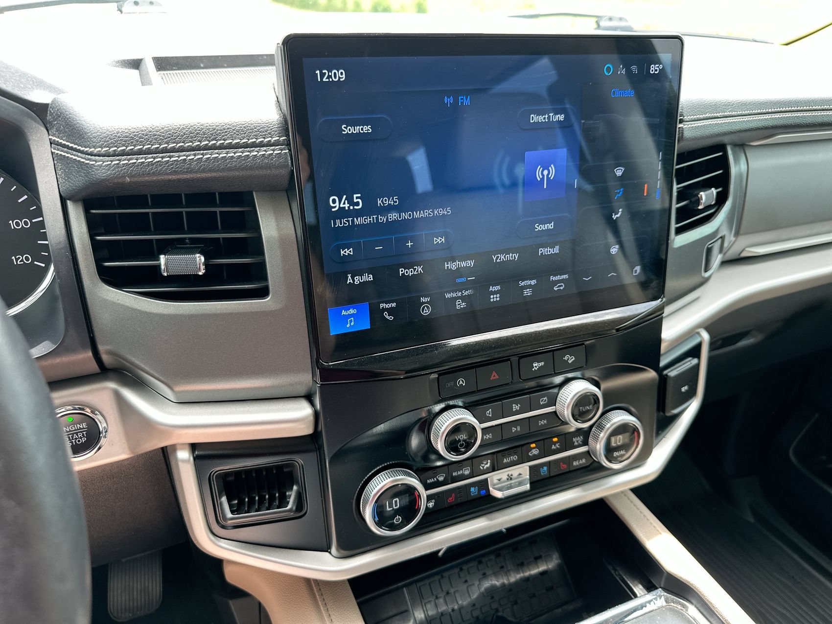 Used 2024 Black Metallic Ford XLT image 15