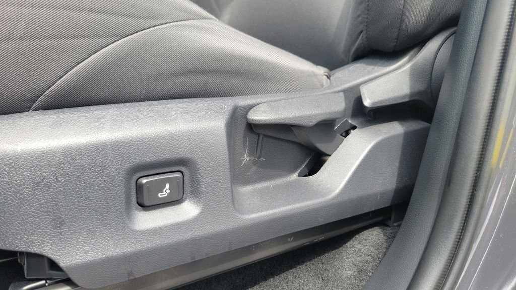 2024 Toyota Tacoma SR5 - Photo 16