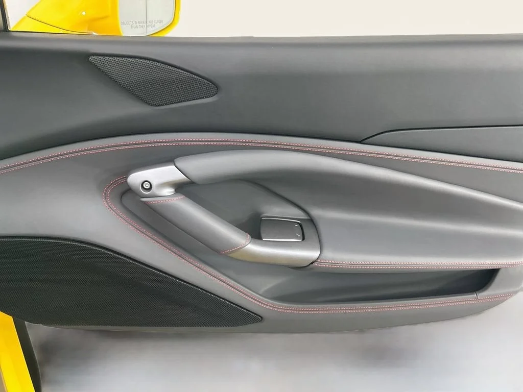 Used 2022 Giallo Modena Ferrari  image 29