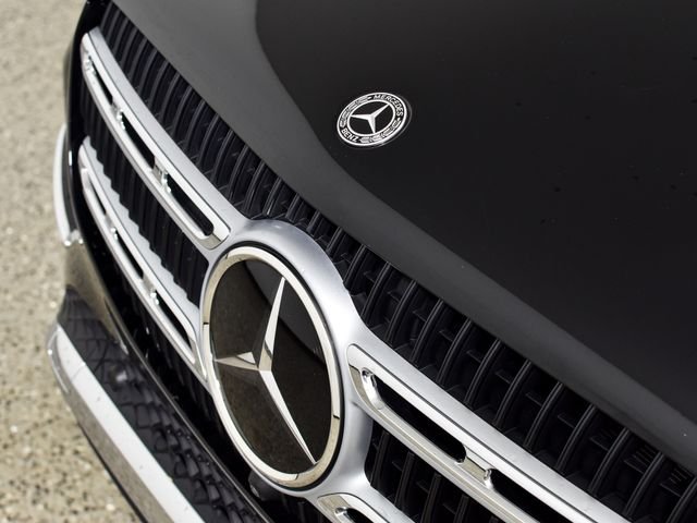 Certified Used 2025 Black Mercedes-Benz GLE 350 image 9