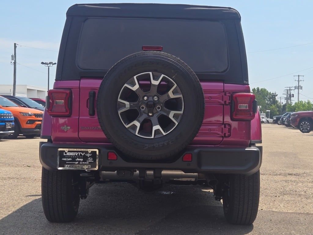 New 2026 Tuscadero Pearl-Coat Exterior Paint Jeep Sahara image 13