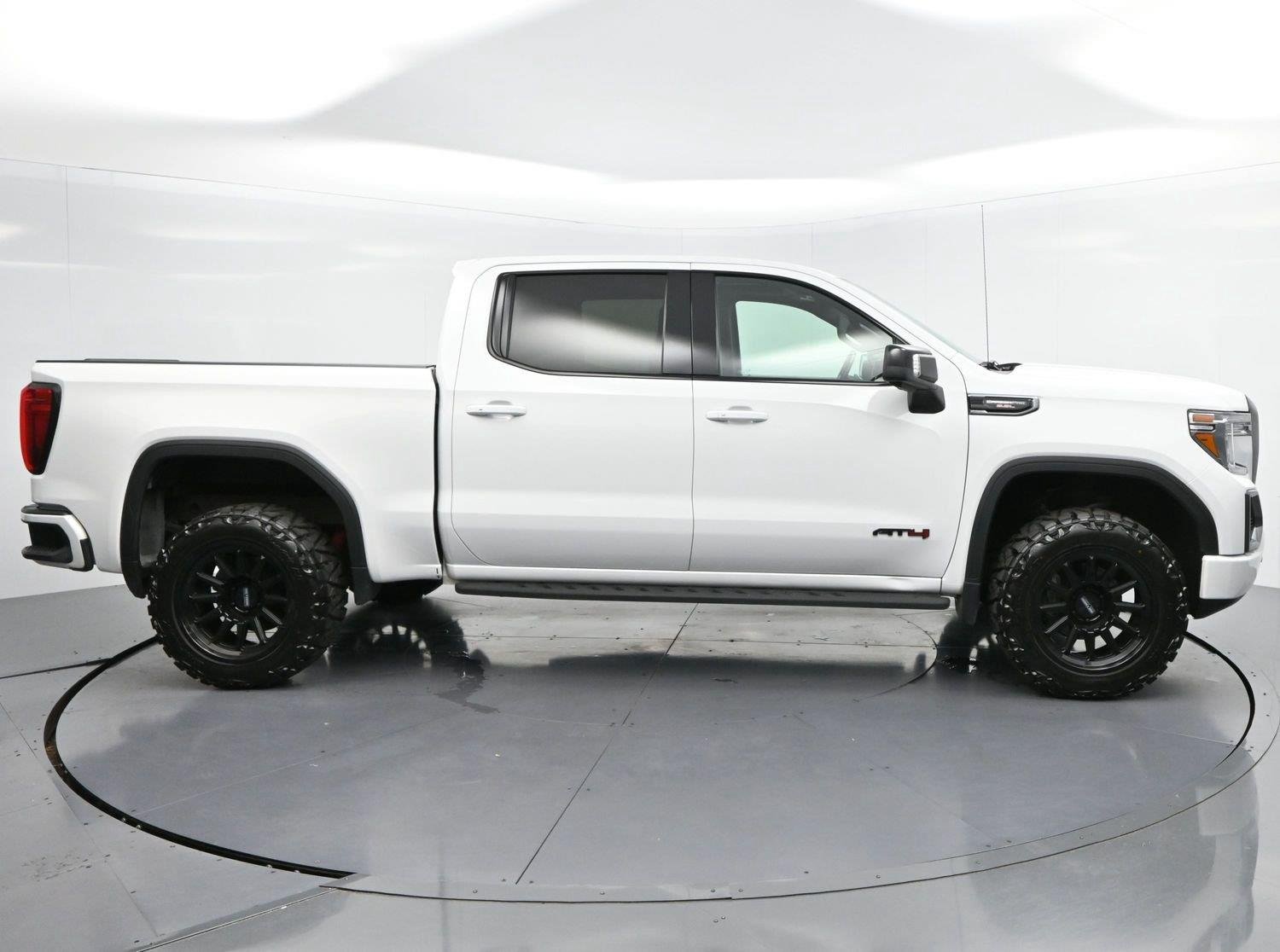 Used 2021 Summit White GMC AT4 image 8