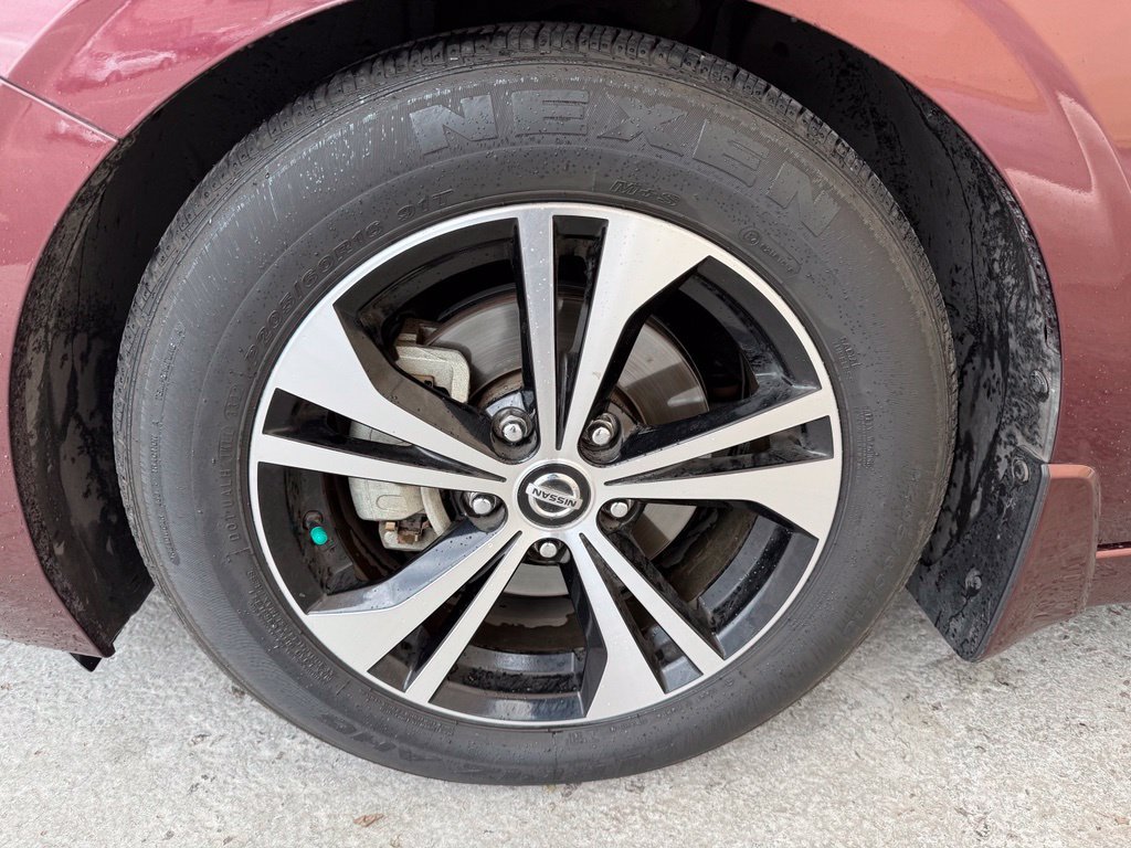 Used 2020 Rosewood Nissan SV image 11