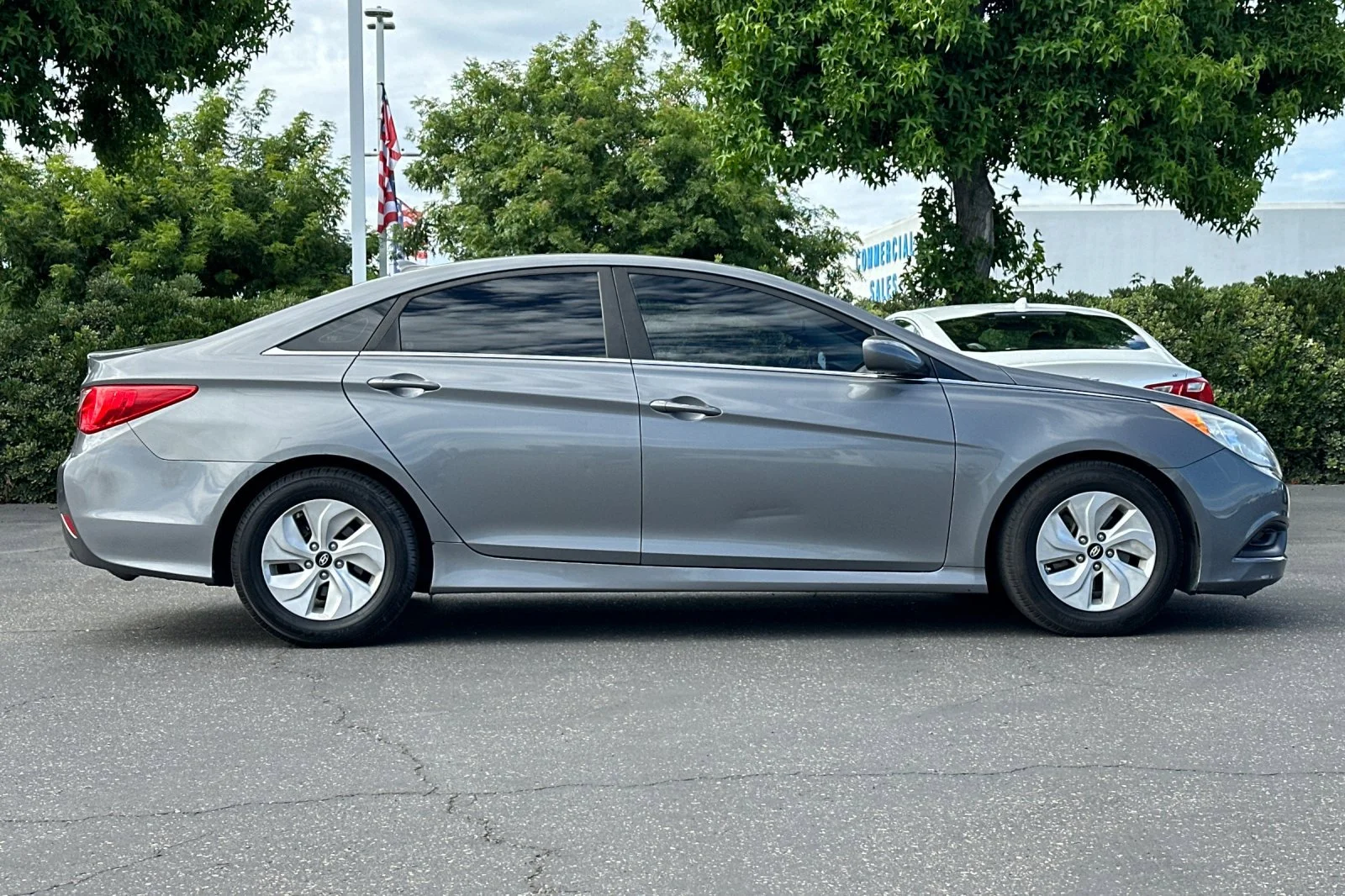 Used 2014 Harbor Gray Metallic Hyundai GLS image 3