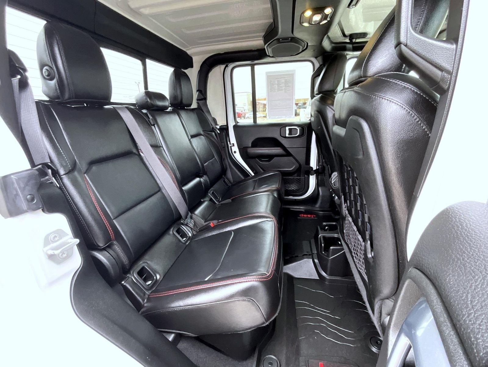 Used 2021 White Jeep Rubicon image 19