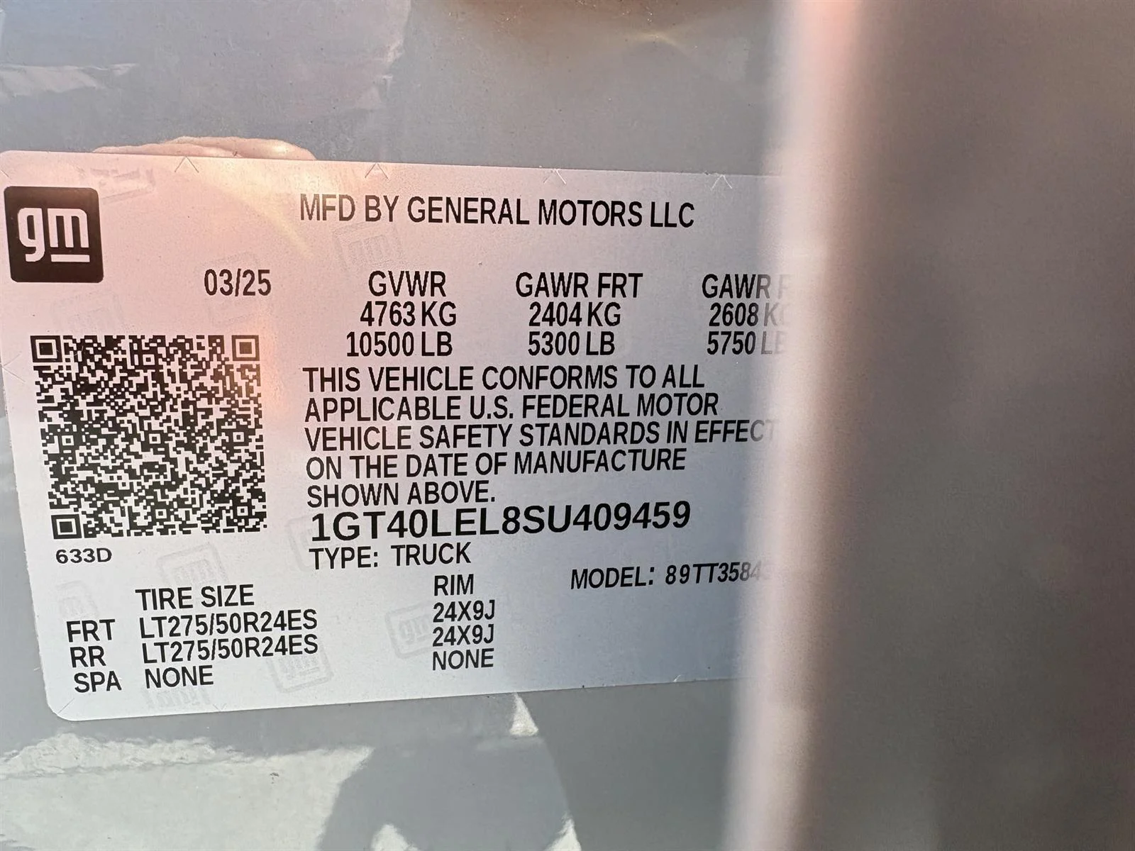 Used 2025 Thunderstorm Gray GMC Max Range Denali image 17