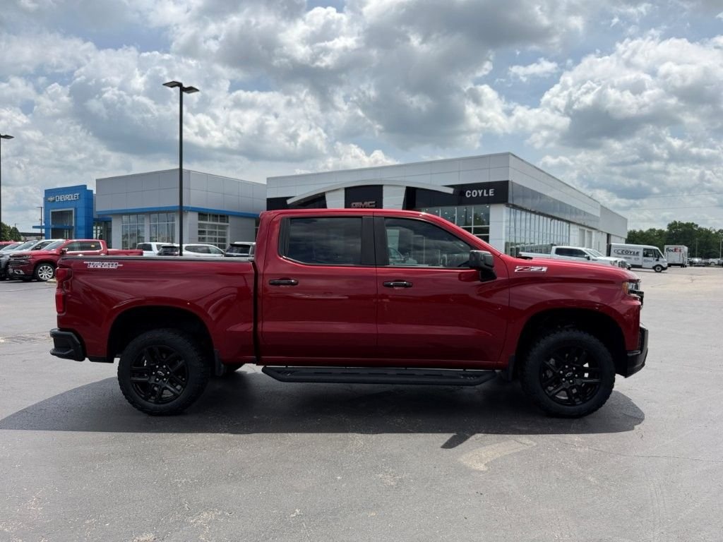 Used 2022 Red Chevrolet LT Trail Boss image 9