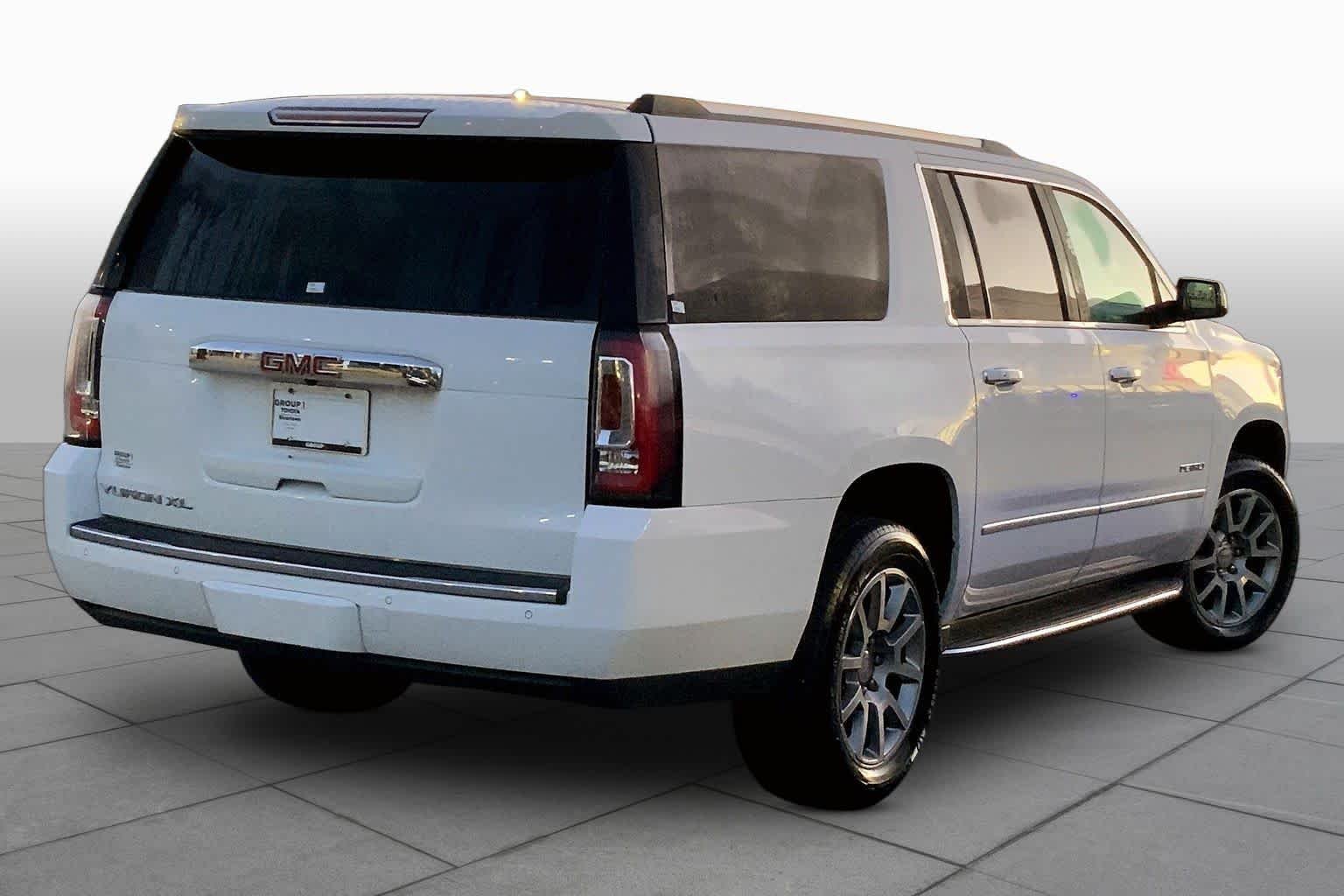 Used 2019 Summit White GMC Denali image 12