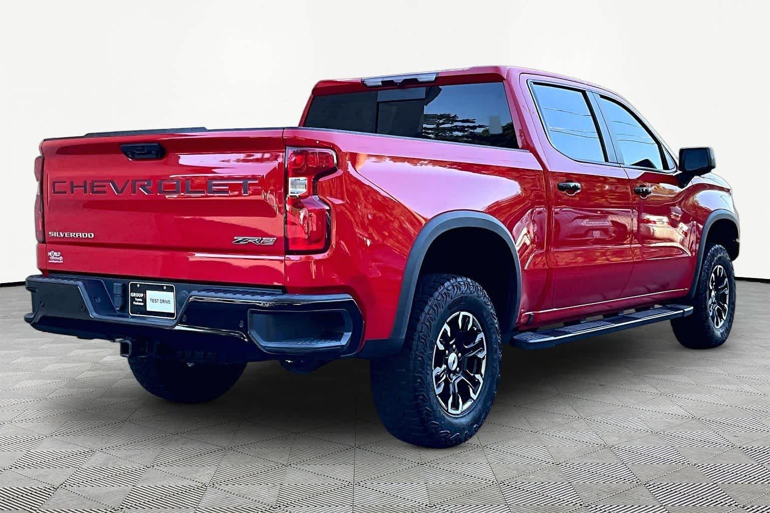 Used 2023 Red Hot Chevrolet ZR2 image 25