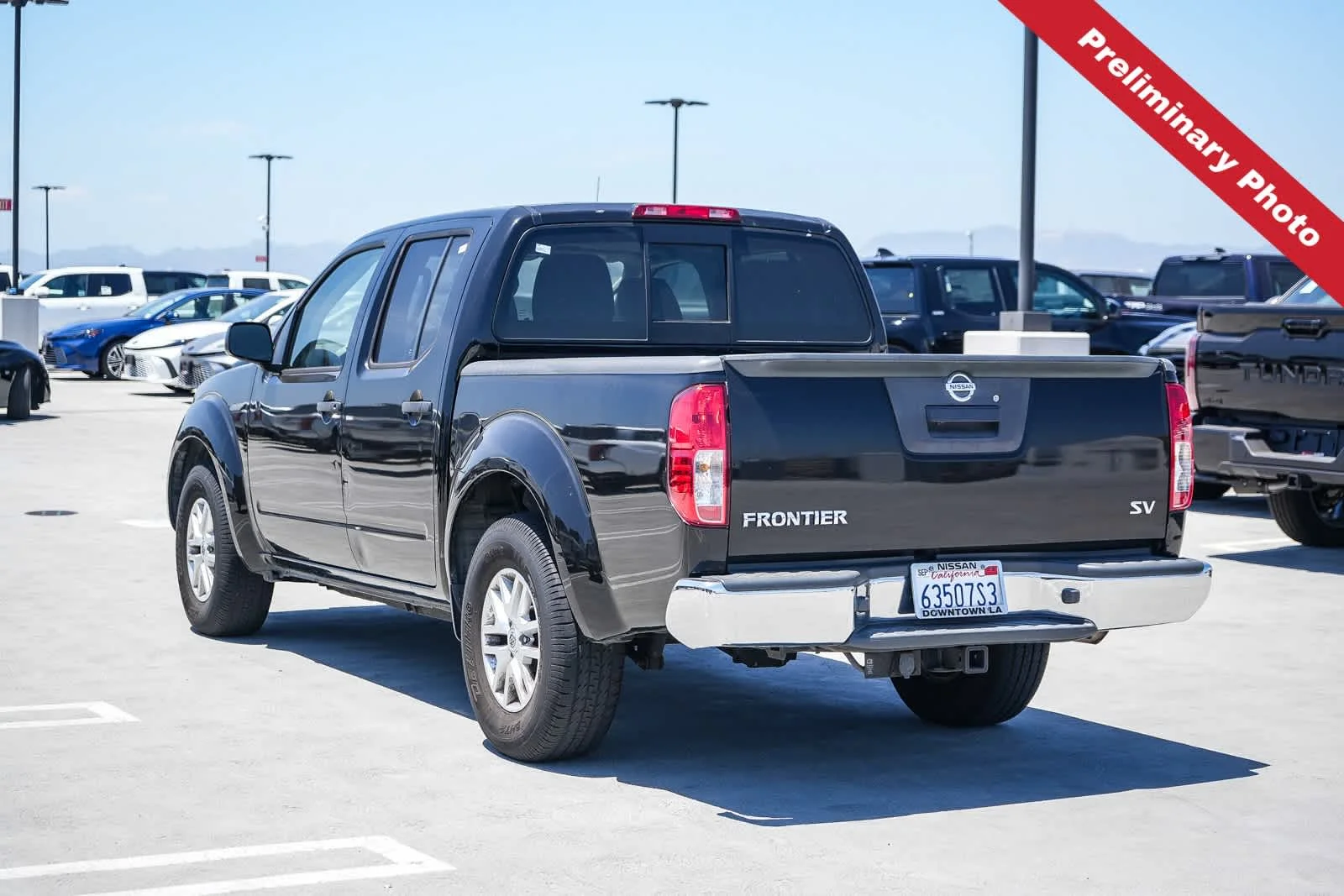 Used 2018 Magnetic Black Nissan SV V6 image 8