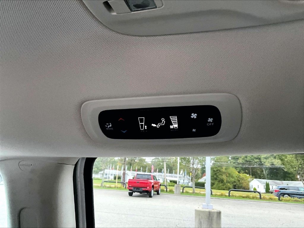 Used 2024 White Chrysler LX image 29