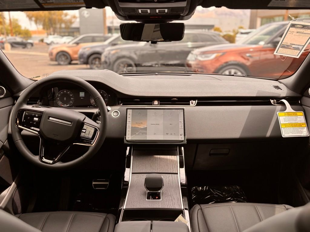 New 2026 Seoul Pearl Silver Land Rover Dynamic image 8