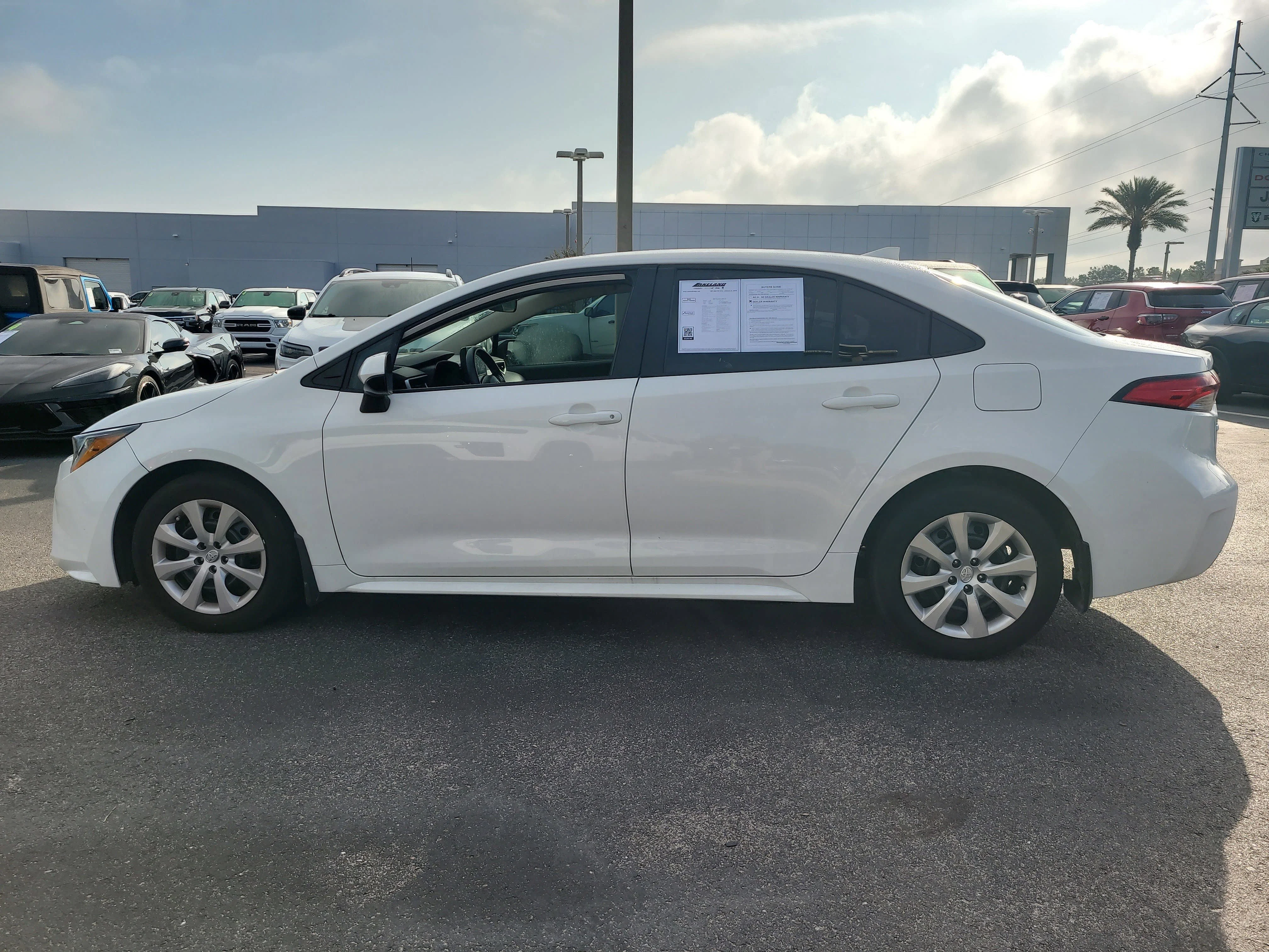Used 2025 Ice Toyota LE image 7