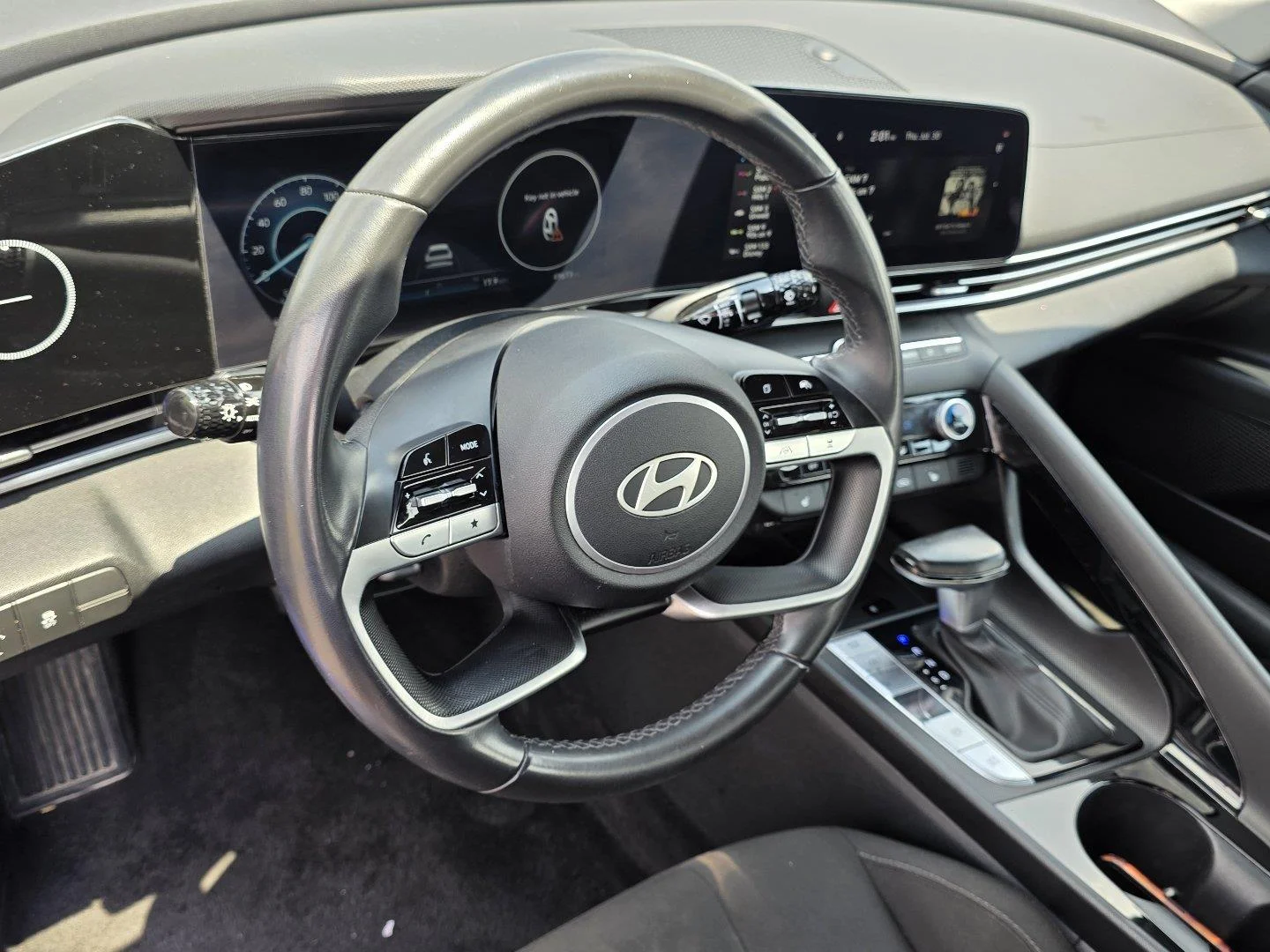 Used 2025 Intense Blue Hyundai SEL Convenience image 12