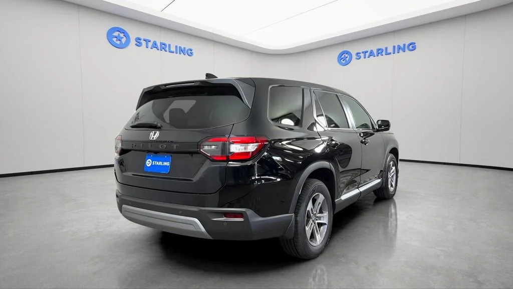 Used 2025 Black Honda EX-L image 9
