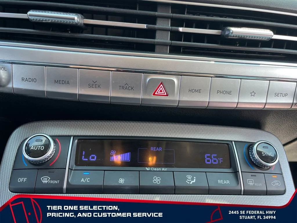 Used 2020 Gray Hyundai SEL image 24