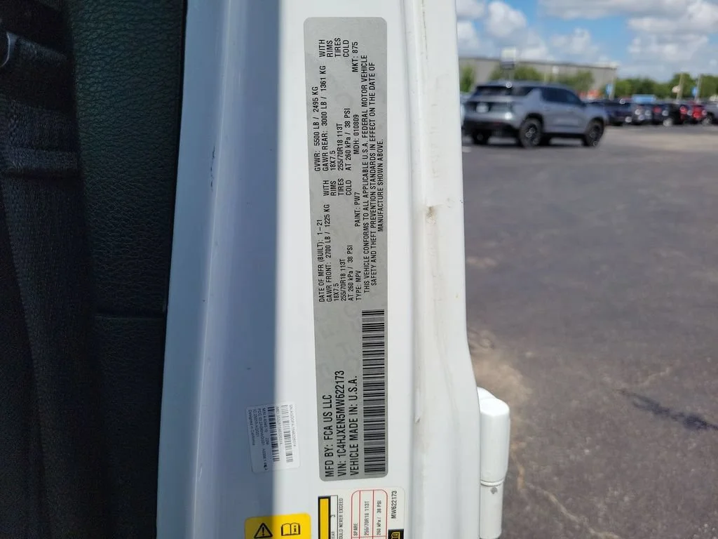Used 2021 White Jeep Sahara 4x4 image 31