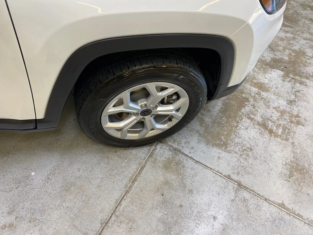 Used 2025 White Jeep Sport image 13