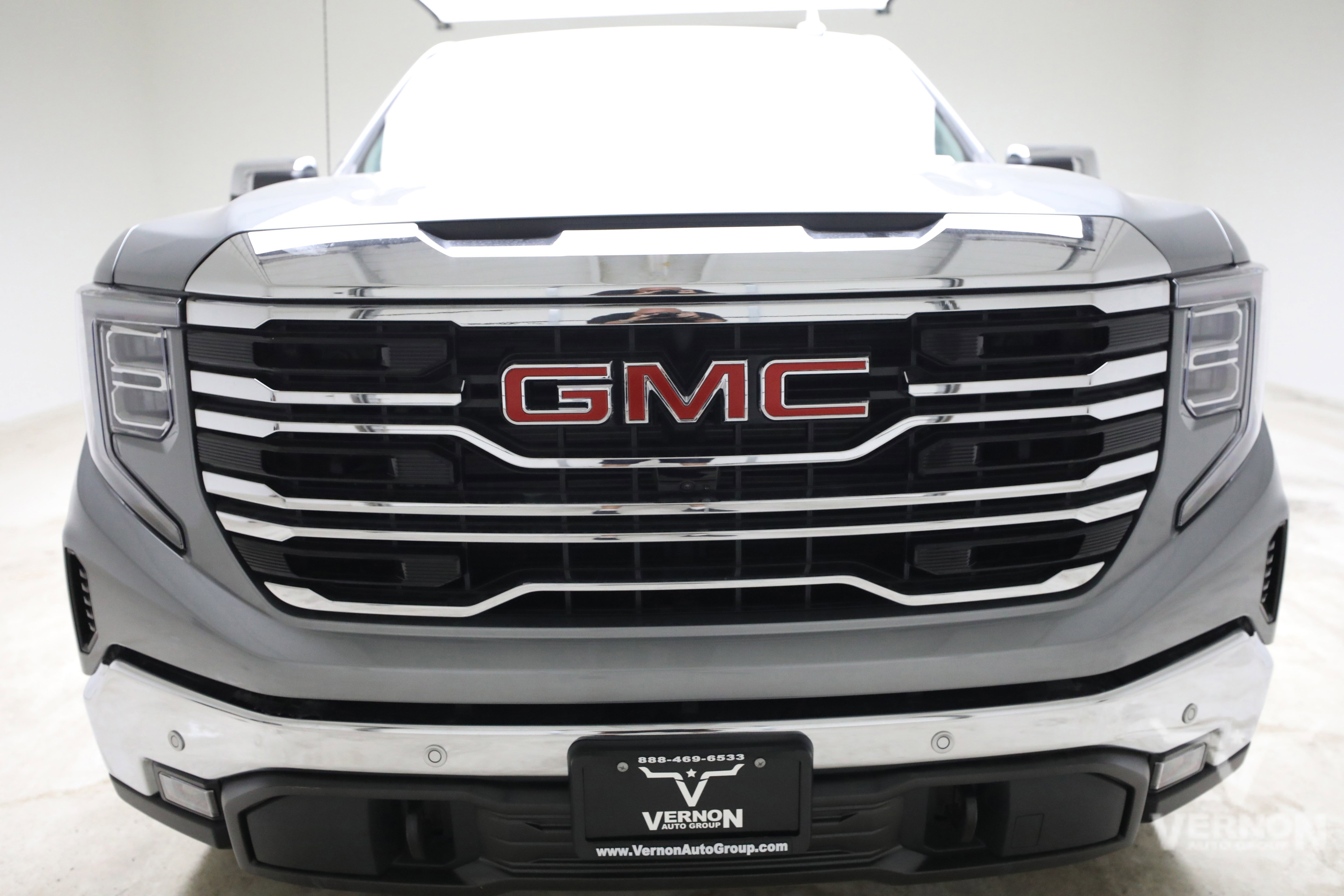 New 2026 Sterling Metallic GMC N image 8