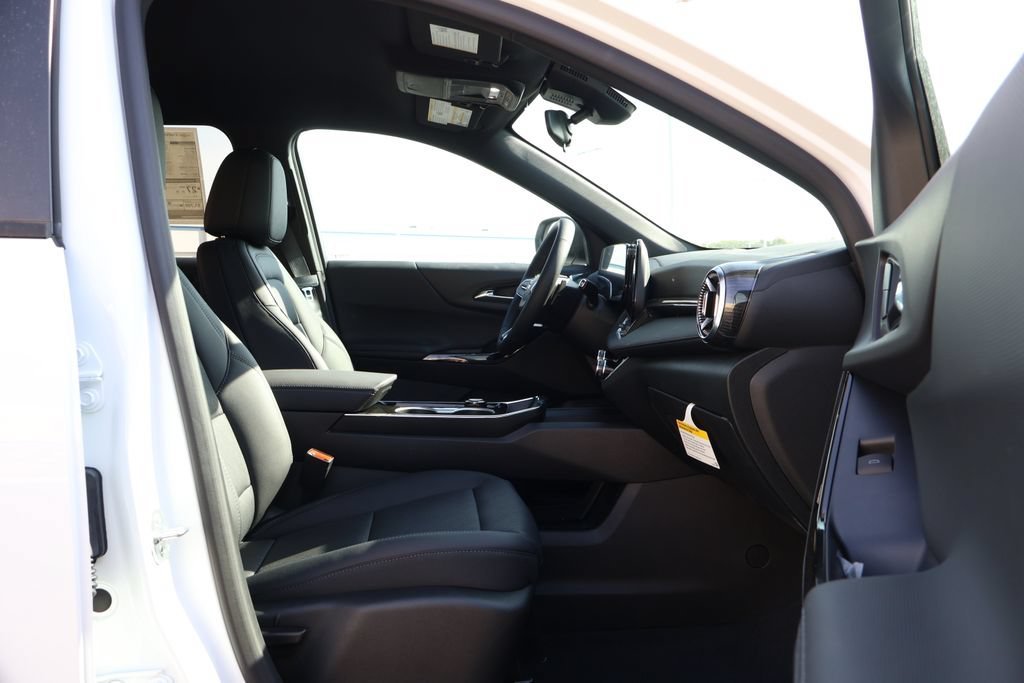 2027 Chevrolet Equinox LT - Photo 42