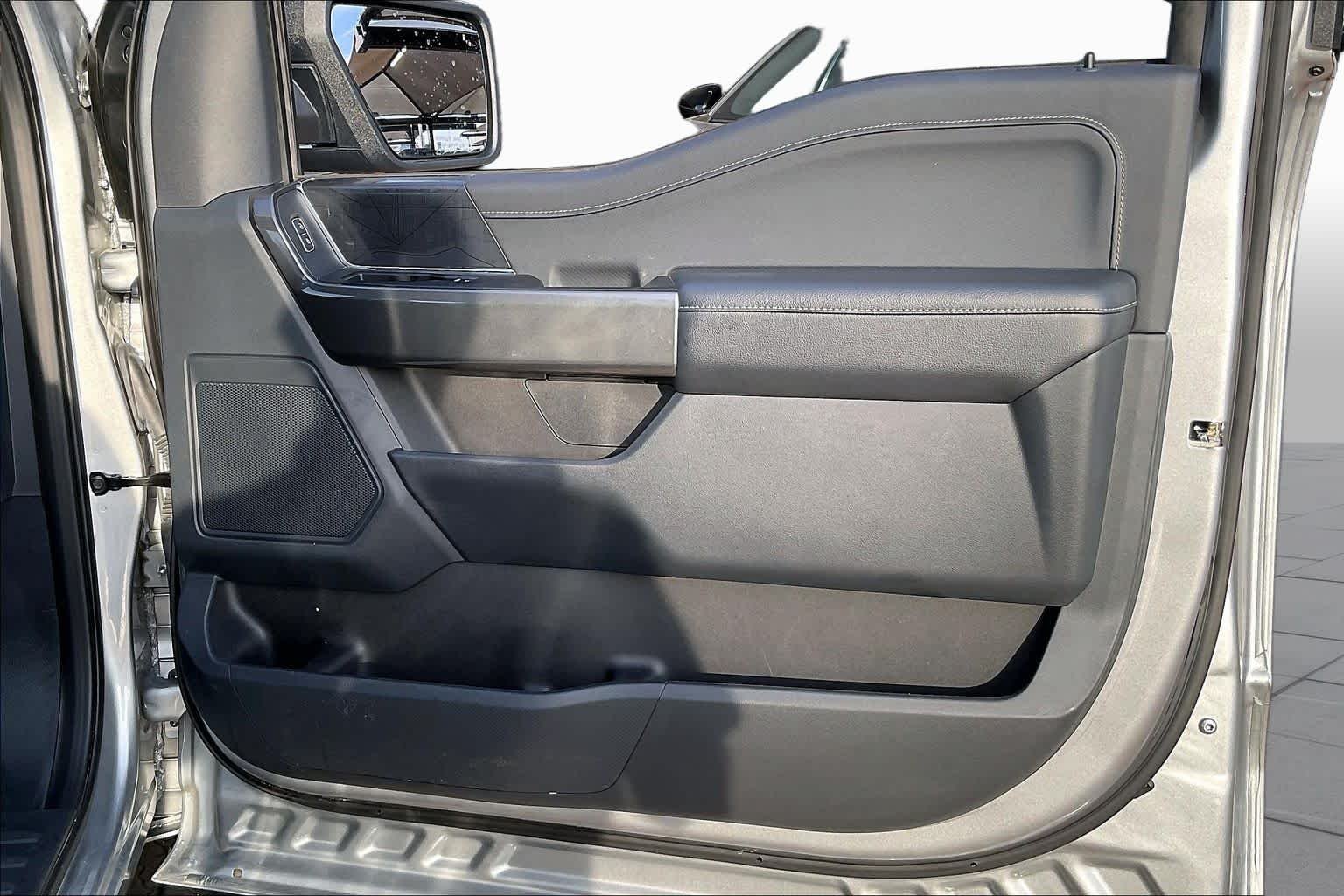 Used 2023 Iconic Silver Ford XLT image 21