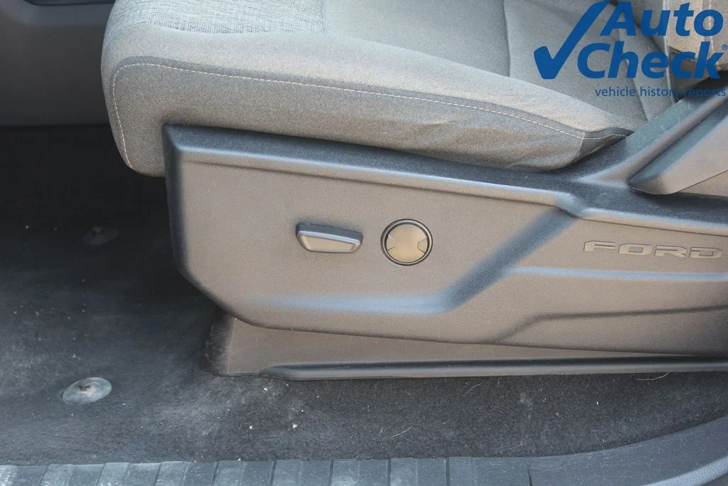 Used 2024 Oxford White Ford XLT image 12
