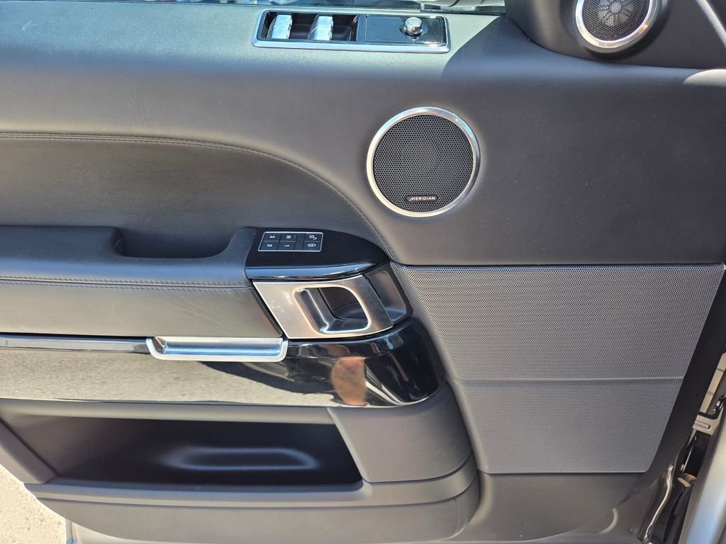 Used 2019 Gray Land Rover SVR image 21