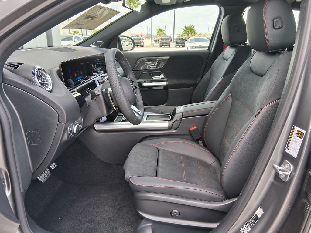 New 2026 MANUFAKTUR Mountain Grey Magno Mercedes-Benz AMG® GLA 35 4MATIC® SUV image 19