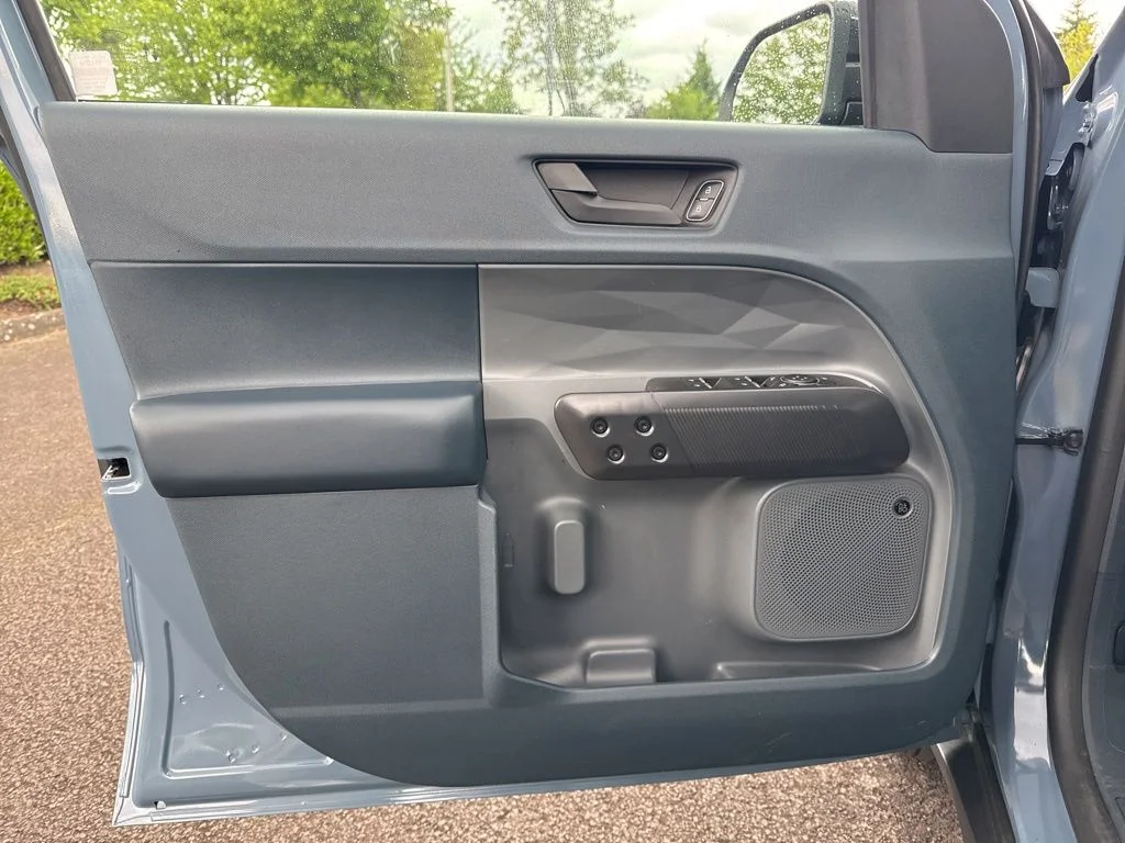 Used 2024 Azure Gray Metallic Ford Lariat image 17