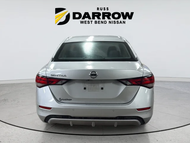 Used 2023 Silver Nissan S image 4