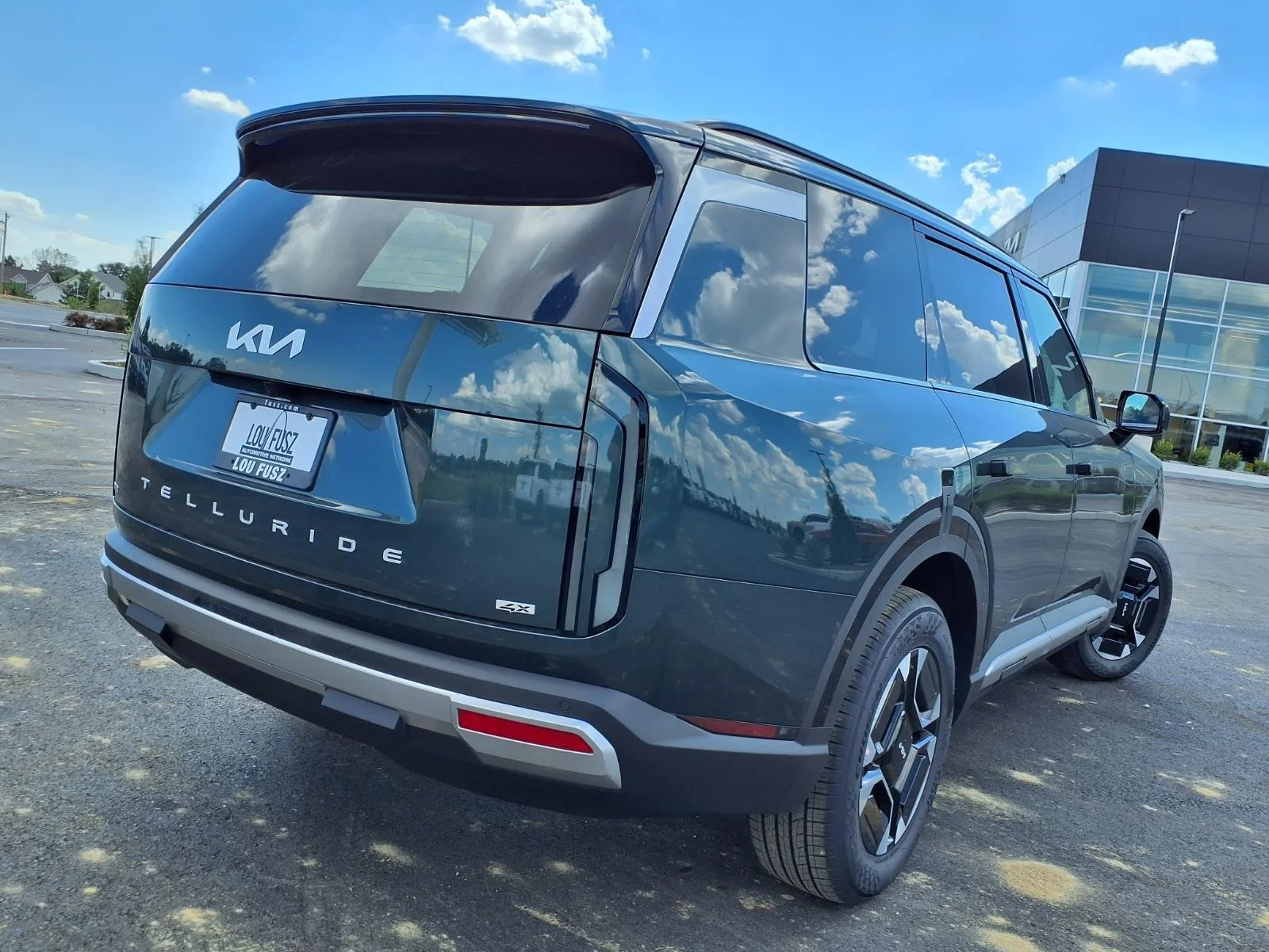 New 2027 Black Jade Green Kia EX image 19