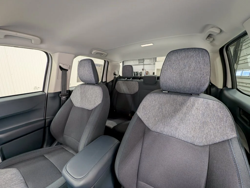 New 2026 Oxford White Ford XLT image 13